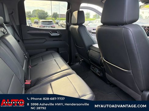 Used 2025 GMC Sierra 1500 SLT AWD/4WD image 30