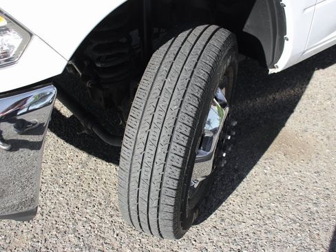 Used 2018 RAM 3500 Tradesman w/ Chrome Appearance Group image 35