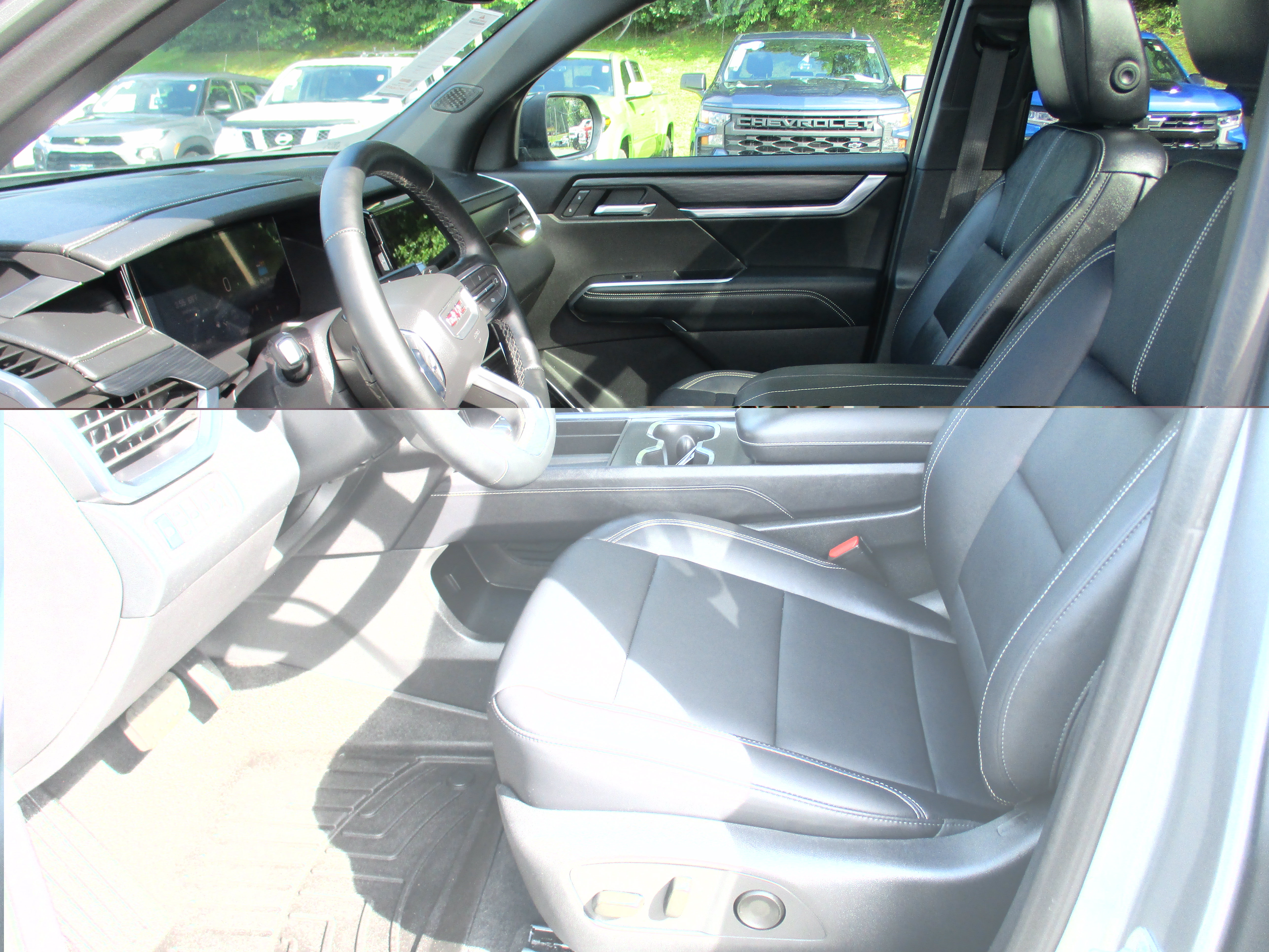 Certified 2025 GMC Acadia Elevation w/ Elevation Premium Package AWD/4WD image 12