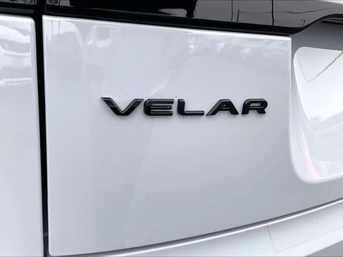 Used 2025 Land Rover Range Rover Velar Dynamic SE image 9