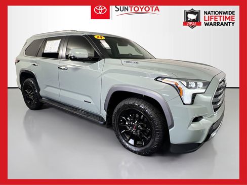 Used 2024 Toyota Sequoia Limited image 1