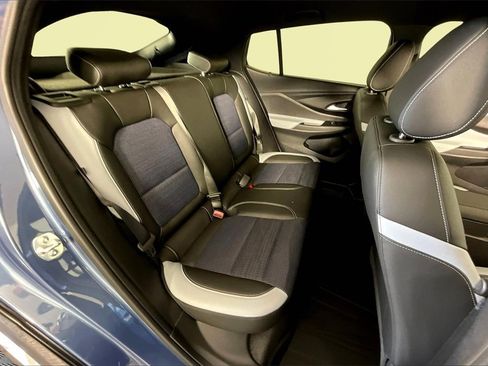 New 2026 Buick Envista Preferred w/ Advanced Safety Package image 11