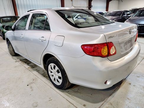 Used 2010 Toyota Corolla LE image 4