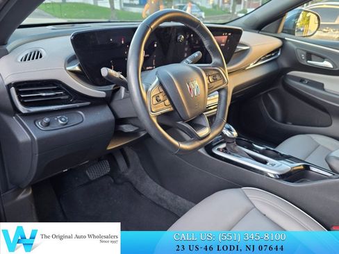 Used 2024 Buick Envista Avenir FWD image 11