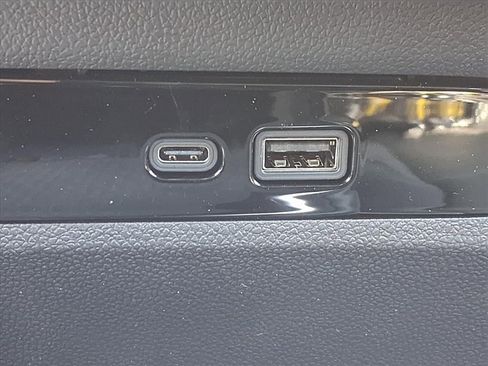 New 2026 Buick Enclave Sport Touring w/ Power Package image 11