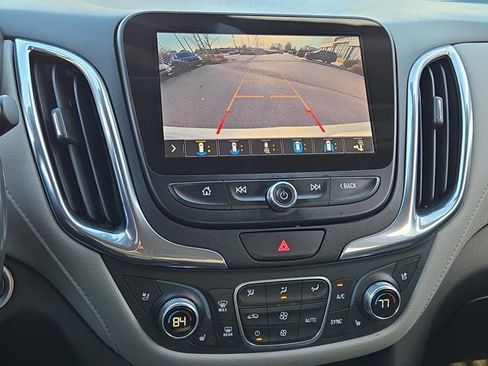 Used 2020 Chevrolet Equinox Premier image 28