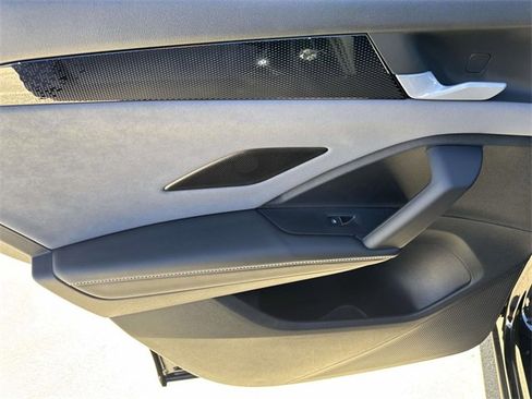 New 2026 Volkswagen Tiguan SE R-Line image 9