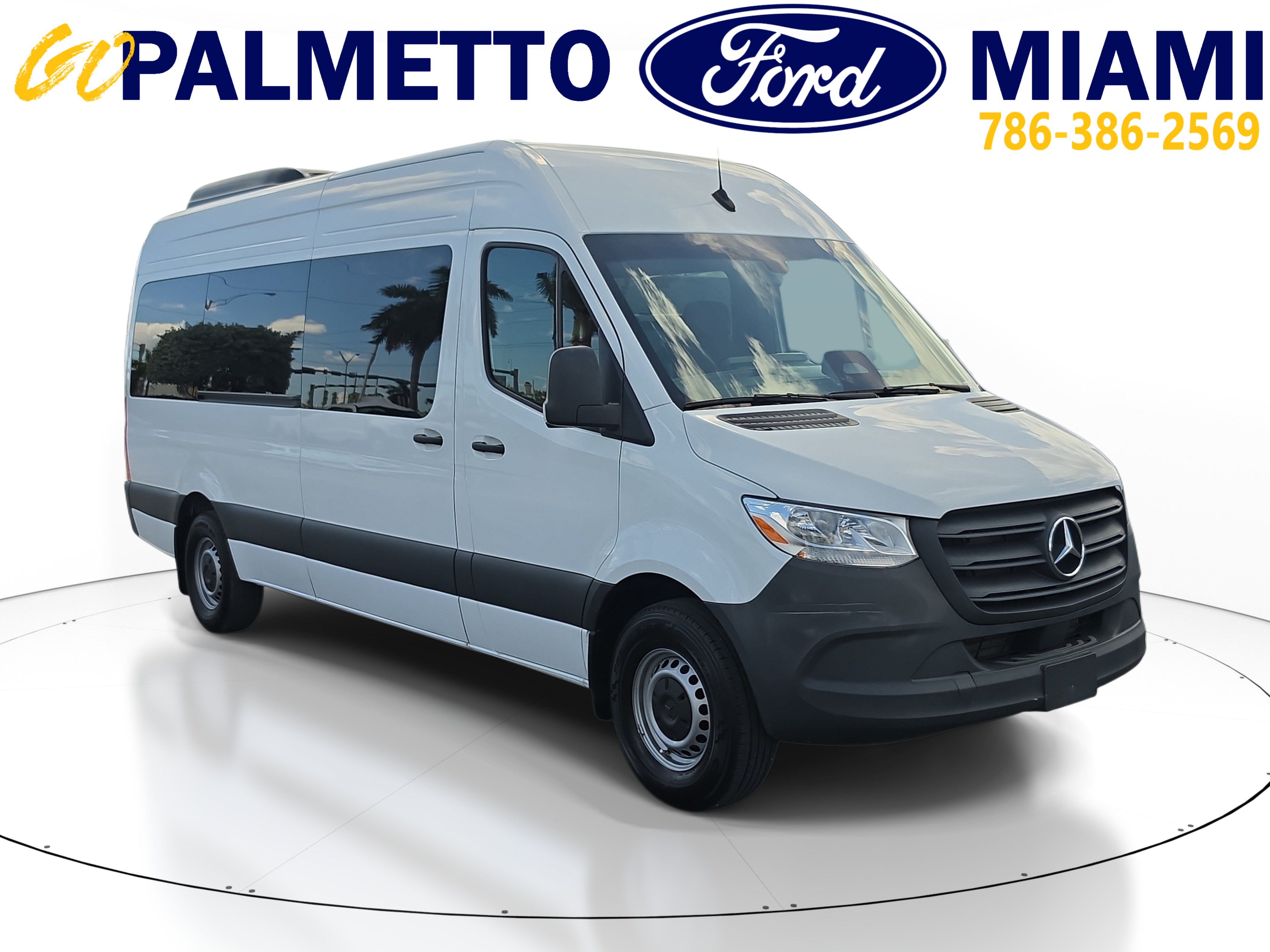 Used 2025 Mercedes-Benz Sprinter 2500 image 1