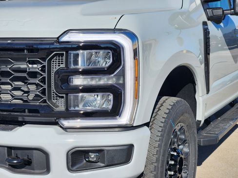 New 2026 Ford F250 Lariat w/ Black Appearance Package image 10