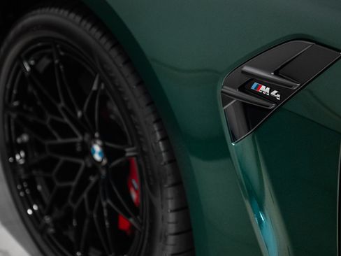 Used 2027 BMW M4 Coupe w/ M Driver's Package RWD image 11