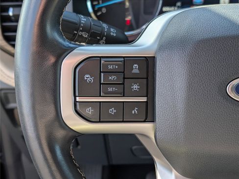 Used 2024 Ford Expedition Limited image 24