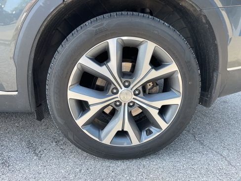 Used 2021 Hyundai Palisade SEL w/ Premium Package image 19