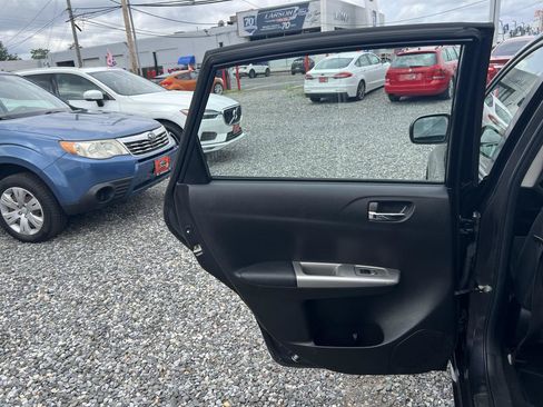 Used 2010 Subaru Impreza 2.5i Premium AWD/4WD image 17