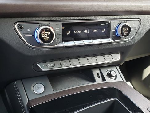 Used 2023 Audi Q5 2.0T Premium Plus w/ Premium Plus Package image 24