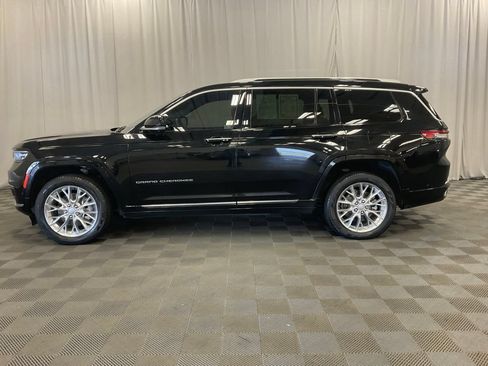 Used 2021 Jeep Grand Cherokee L Summit w/ Luxury Tech Group V AWD/4WD image 9