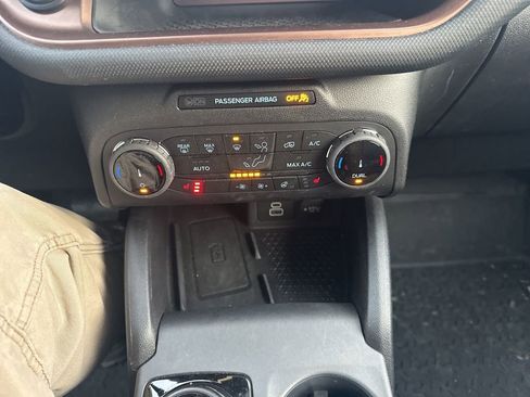 Used 2023 Ford Bronco Sport Badlands w/ Premium Package image 22