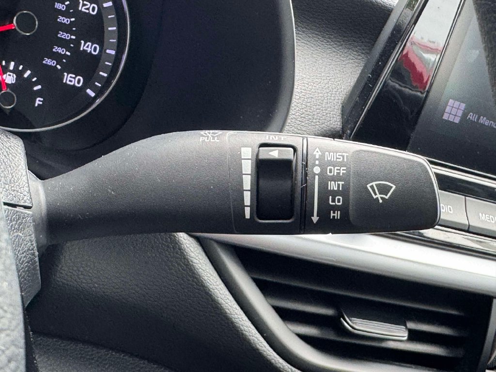 Used 2023 Kia Forte LXS w/ LXS Technology Package FWD image 20