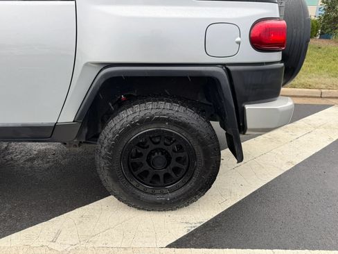Used 2007 Toyota FJ Cruiser 4WD image 14
