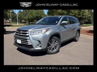 Used 2019 Toyota Highlander XLE image 1
