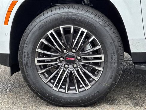 New 2026 GMC Yukon Elevation image 34