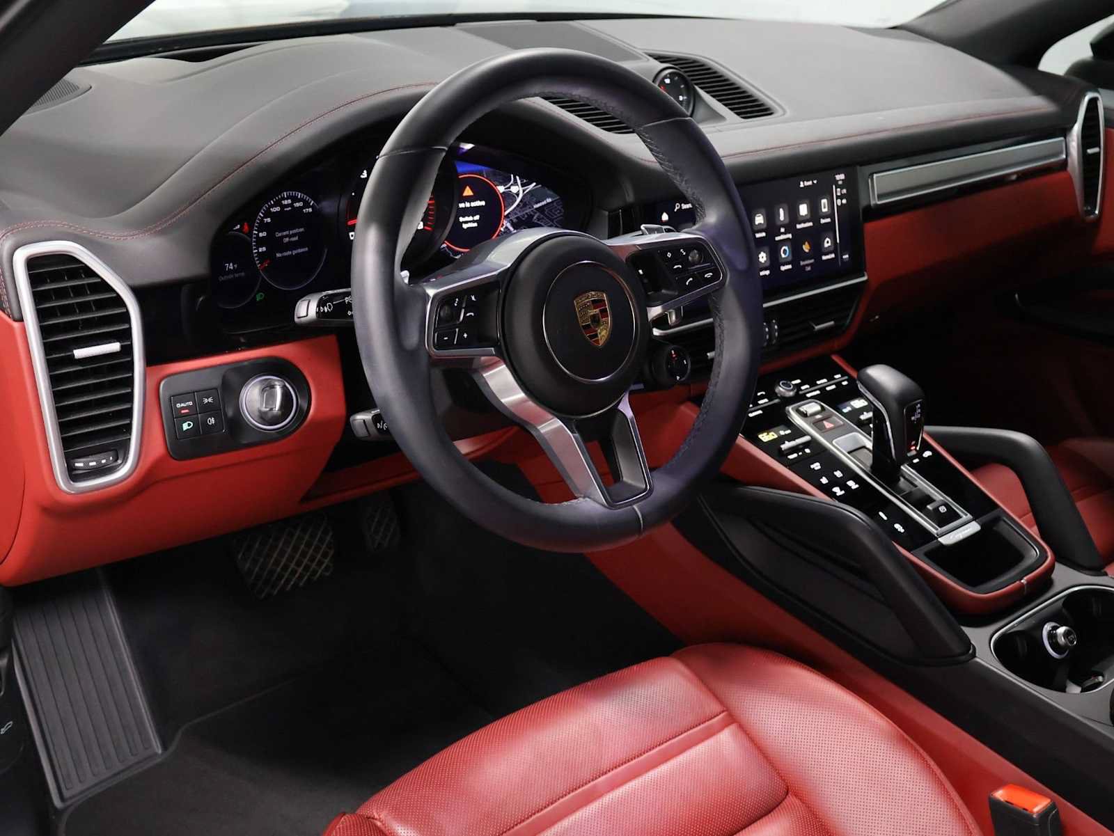 Certified 2023 Porsche Cayenne Platinum Edition AWD/4WD image 4