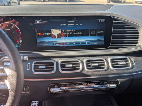 Used 2025 Mercedes-Benz GLS 450 4MATIC image 20