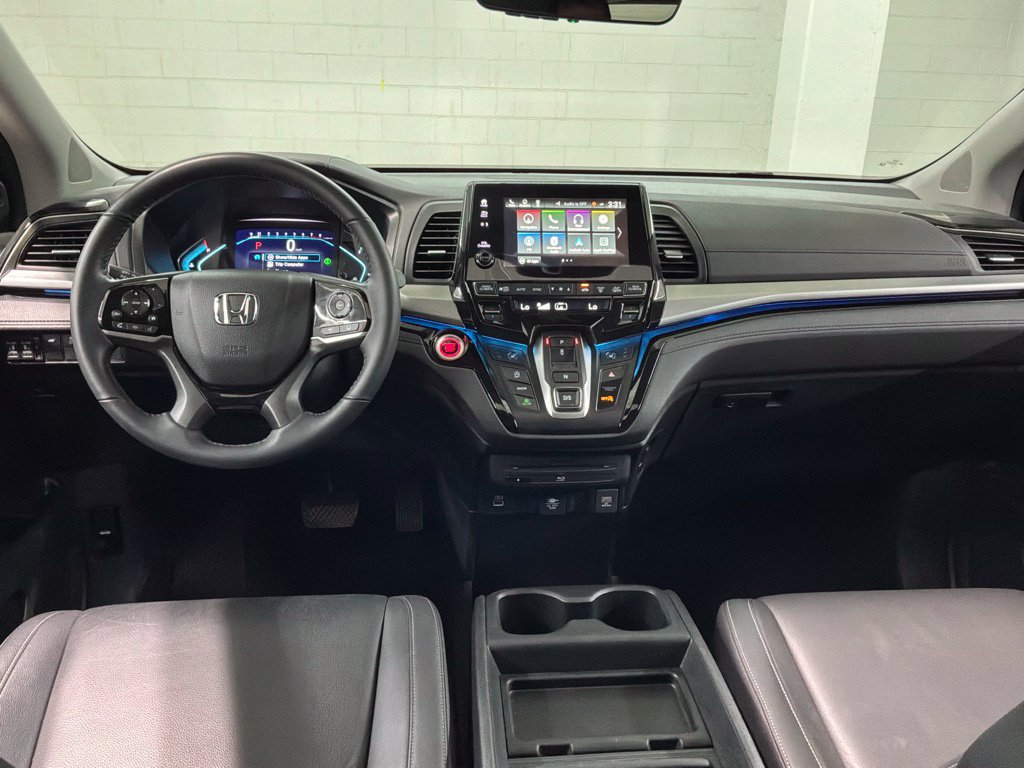 Certified 2024 Honda Odyssey Touring image 8
