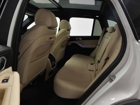 Used 2019 BMW X5 xDrive40i w/ Convenience Package image 10