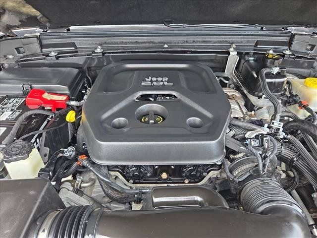 Used 2019 Jeep Wrangler Unlimited Sahara w/ Uconnect 4C Nav & Sound Group AWD/4WD image 22