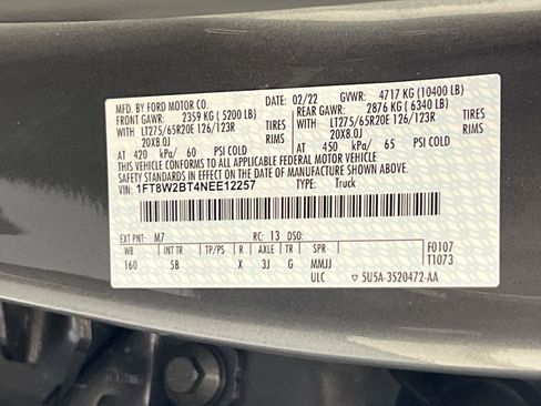 Used 2022 Ford F250 Lariat w/ Black Appearance Package AWD/4WD image 33