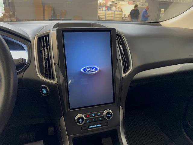 Certified 2023 Ford Edge SEL w/ Convenience Package AWD/4WD image 12