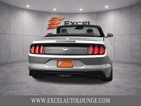 Used 2023 Ford Mustang Premium RWD image 7