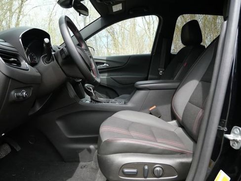 Used 2023 Chevrolet Equinox RS AWD/4WD image 13