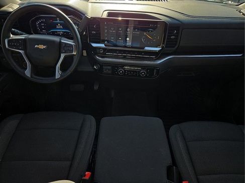 Used 2025 Chevrolet Silverado 1500 LT image 17