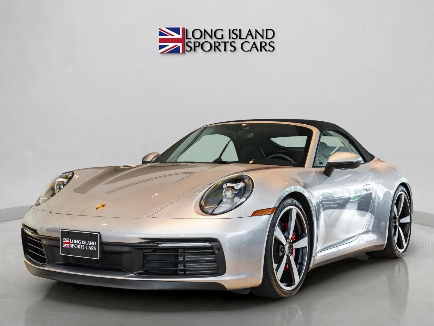 Used 2020 Porsche 911 Cabriolet image 2