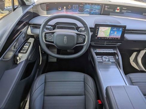 New 2026 Lincoln Nautilus Reserve w/ Jet Appearance Package image 15