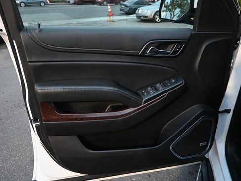 Used 2018 GMC Yukon SLE RWD image 17