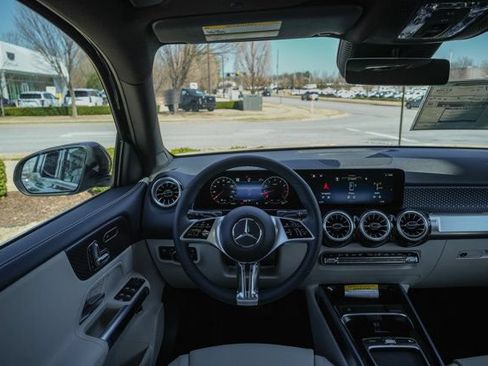 Certified 2026 Mercedes-Benz GLB 250 4MATIC image 14