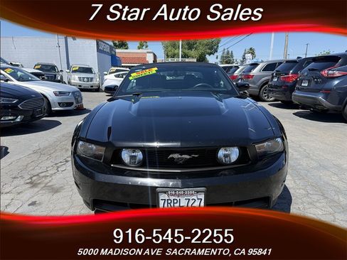 Used 2011 Ford Mustang GT Premium w/ Security Pkg RWD image 2