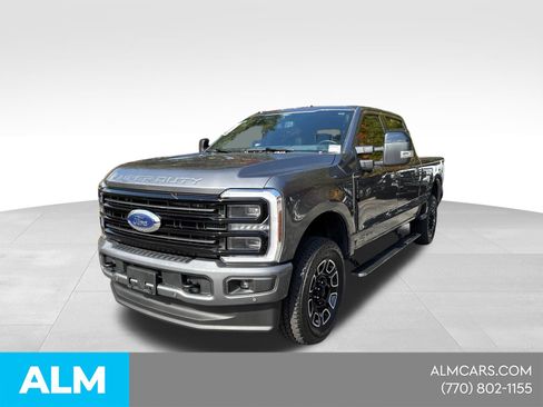 Used 2025 Ford F250 Platinum w/ FX4 Off-Road Package AWD/4WD image 1