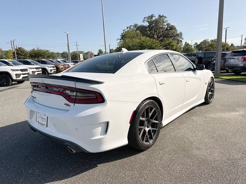 Used 2018 Dodge Charger R/T Scat Pack RWD image 3