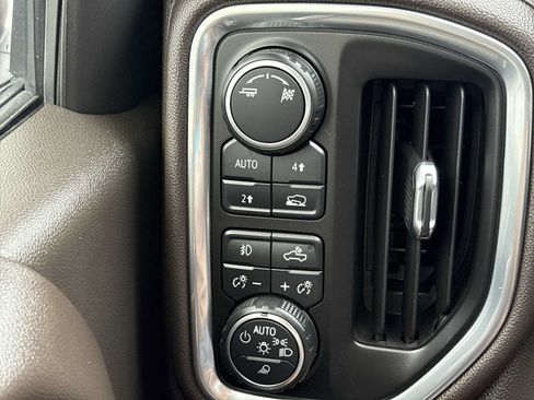 Used 2019 Chevrolet Silverado 1500 LTZ w/ LTZ Plus Package AWD/4WD image 33