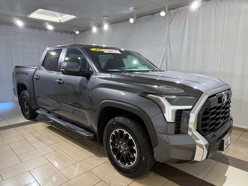 Certified 2025 Toyota Tundra SR5 image 7