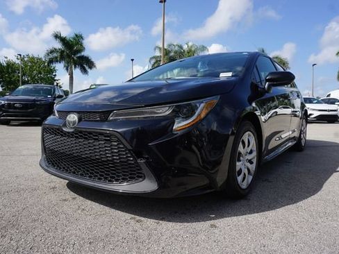Used 2020 Toyota Corolla LE FWD image 19