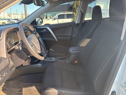 Used 2018 Toyota RAV4 XLE image 11