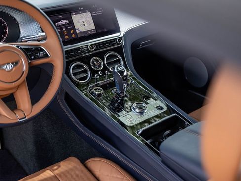 Used 2023 Bentley Continental GT Azure AWD/4WD image 30
