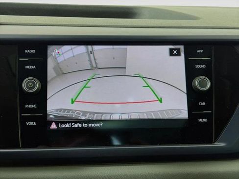 Used 2023 Volkswagen Taos SE w/ Panoramic Sunroof Package AWD/4WD image 14