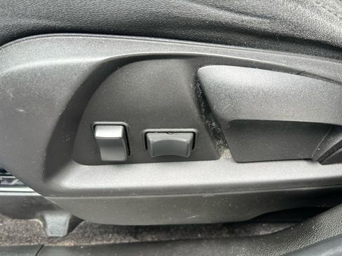 Used 2016 Chevrolet Equinox LS FWD image 17