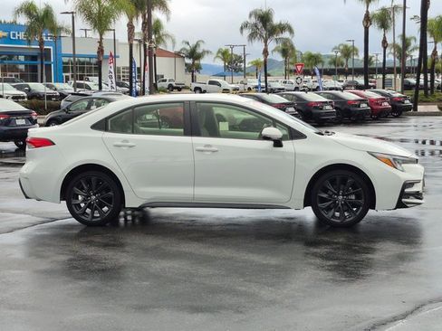 Used 2024 Toyota Corolla SE image 4