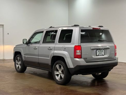 Used 2017 Jeep Patriot High Altitude AWD/4WD image 26